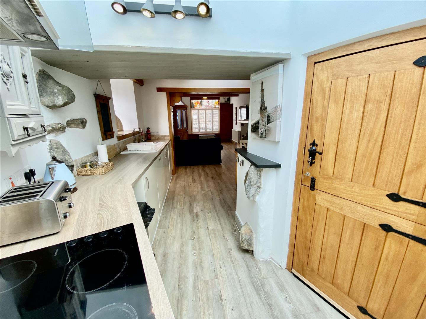 29-31 Castle Street, Criccieth